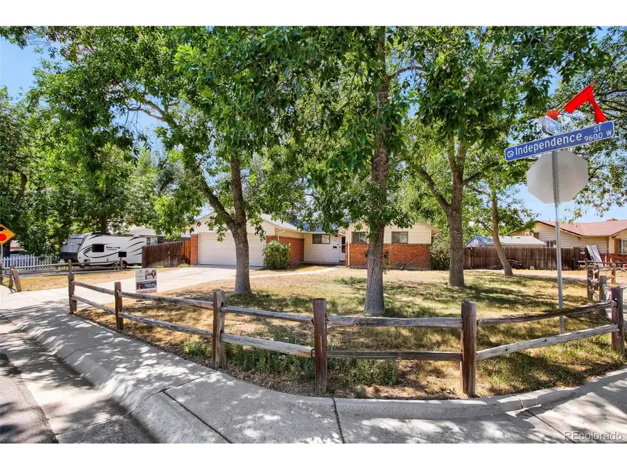 6421 Independence St, Arvada, CO 80004 - #3