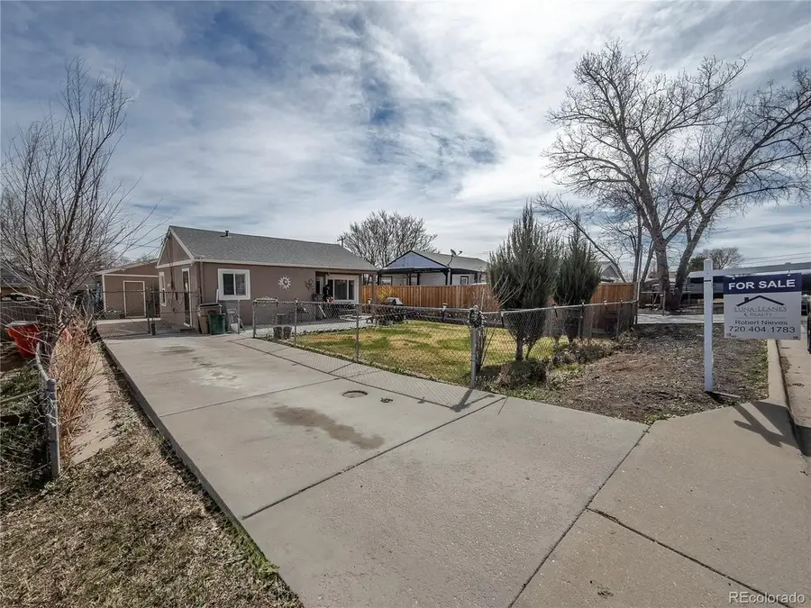 6736 Groove St, Denver, CO 80221 - #2