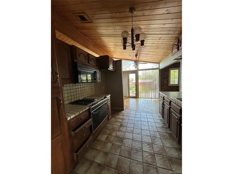850 W 6th Ave, Broomfield, CO 80020 - #3