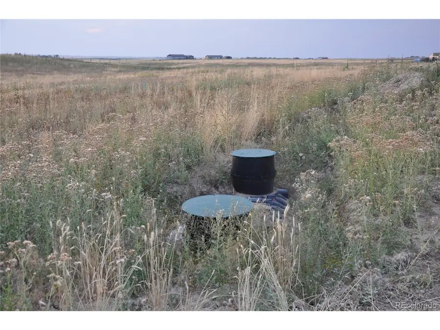 57950 E Harvard Pl, Strasburg, CO 80136 - #3