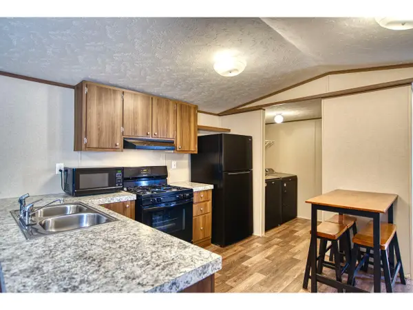 218 Grape St #28, Hudson, CO 80642