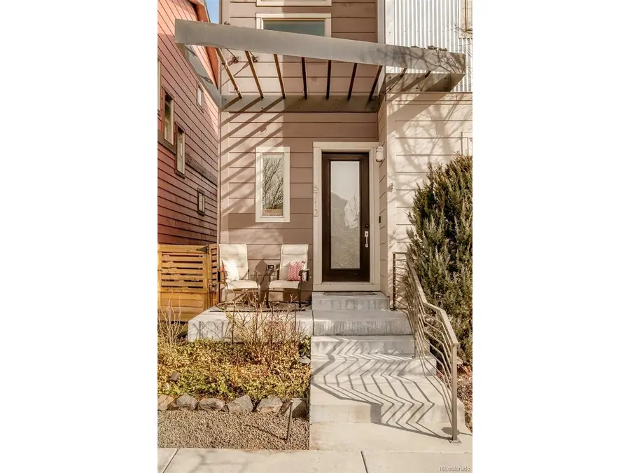 6712 Avrum Dr, Denver, CO 80221 - #3