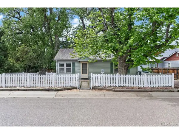 2220 East St, Golden, CO 80401