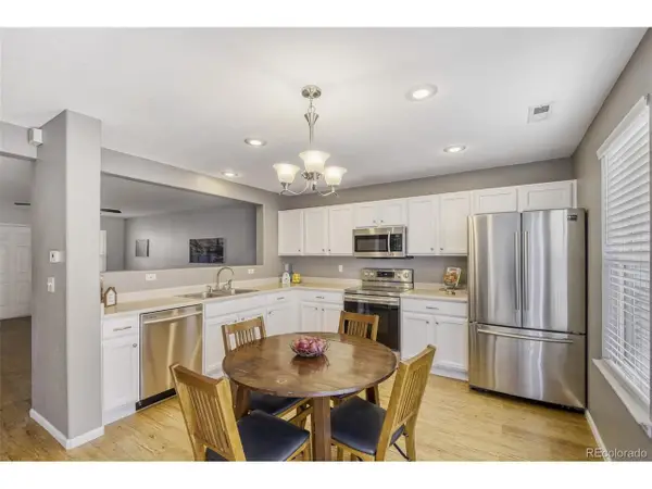 7889 S Kittredge Cir, Englewood, CO 80112