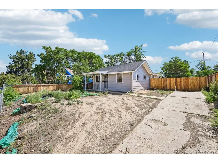 1568 Beeler St, Aurora, CO 80010 - #2