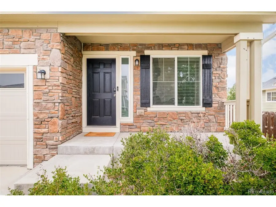 233 S New Castle Way, Aurora, CO 80018 - #2