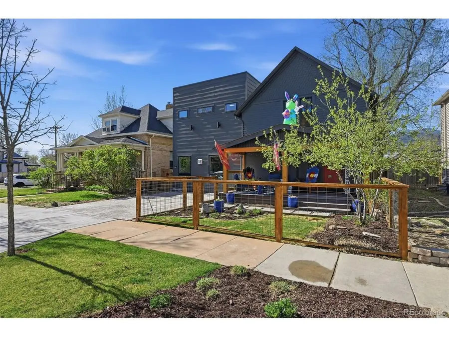 1607 Pikes Peak Ave, Colorado Springs, CO 80904 - #2