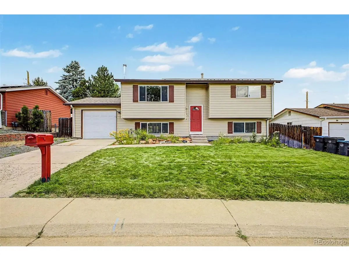 335 Pike St, Golden, CO 80401 - #1