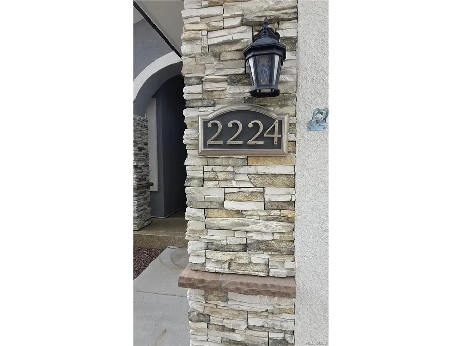 2224 Crestwood Ln, Pueblo, CO 81008 - #3