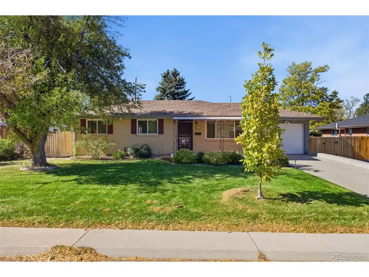 353 Lima St, Aurora, CO 80010 - #1