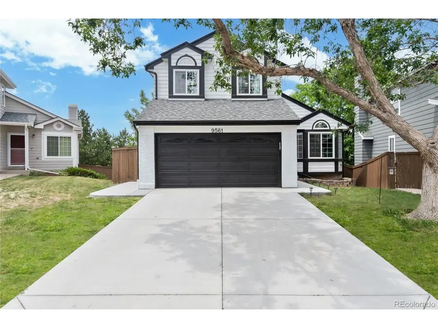 9561 Brentford Dr, Littleton, CO 80130 - #2