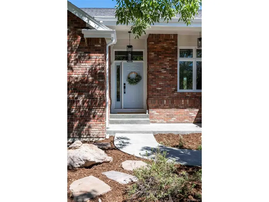 636 Cove Ct, Loveland, CO 80537 - #3