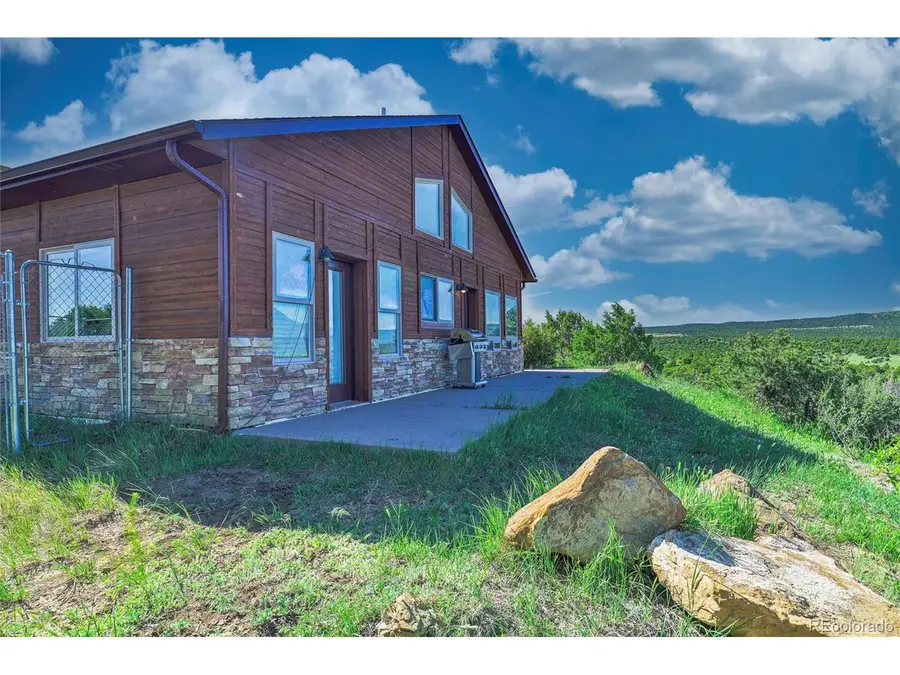 324 Chaps Ct, Walsenburg, CO 81089 - Image #2