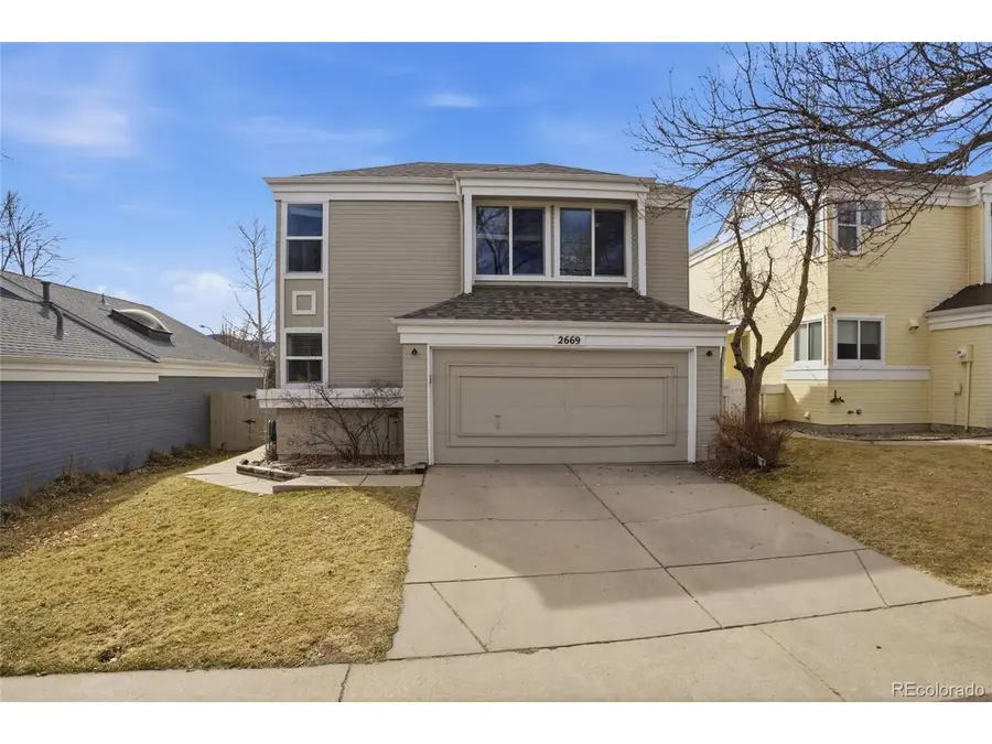 2669 S Deframe Cir, Lakewood, CO 80228 - #2