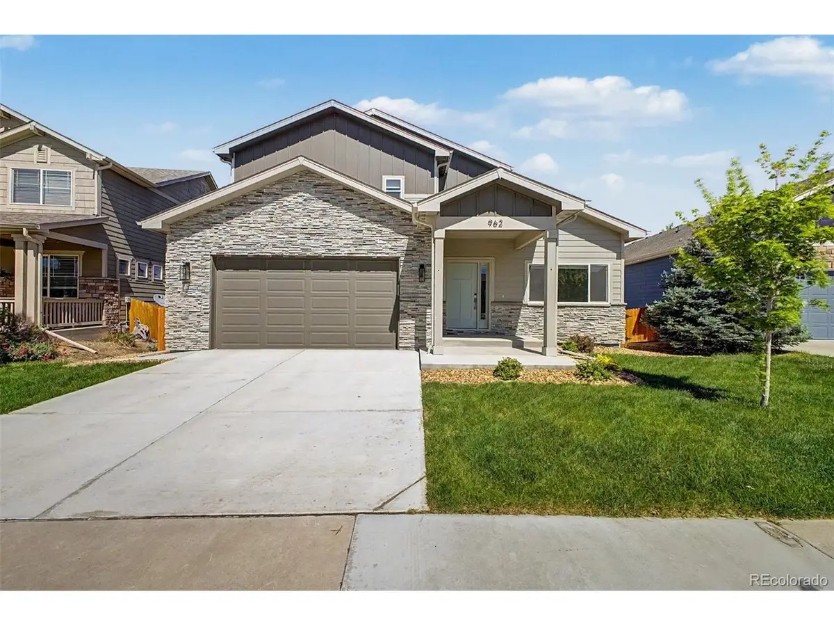 962 Campfire Dr, Fort Collins, CO 80524 - #1