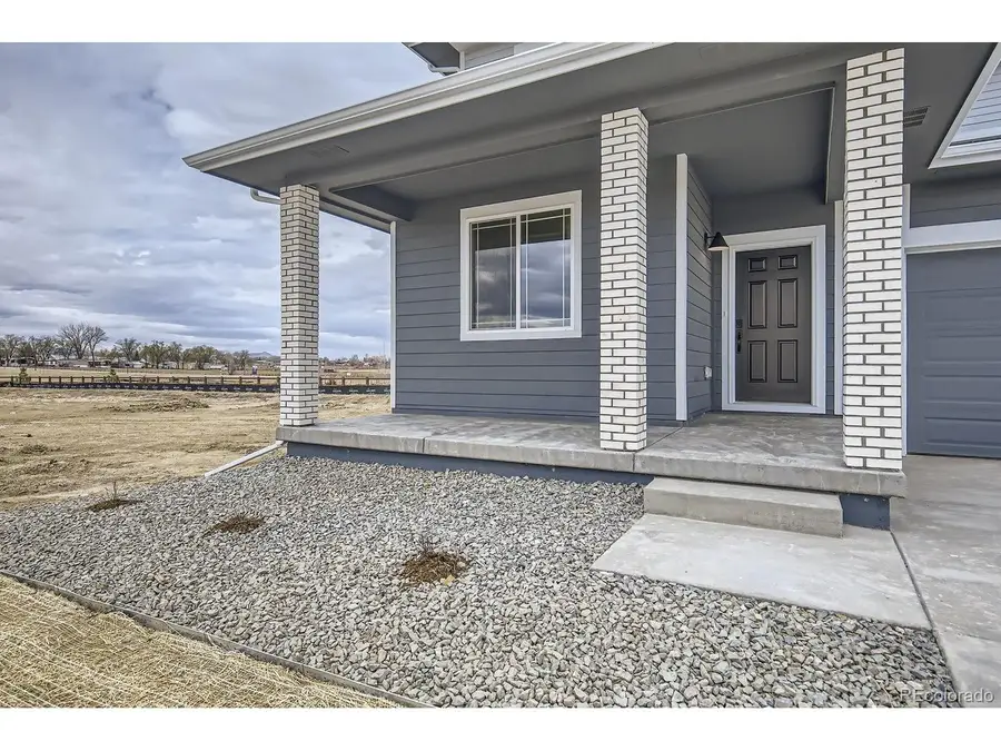 46418 Heritage Ave, Bennett, CO 80102 - #3