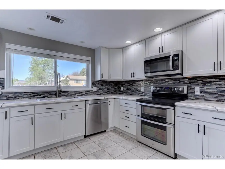 1292 S Vance St, Lakewood, CO 80232 - #3