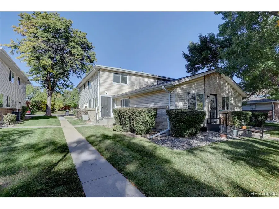 9005 E Lehigh Ave #19, Denver, CO 80237 - Image #2