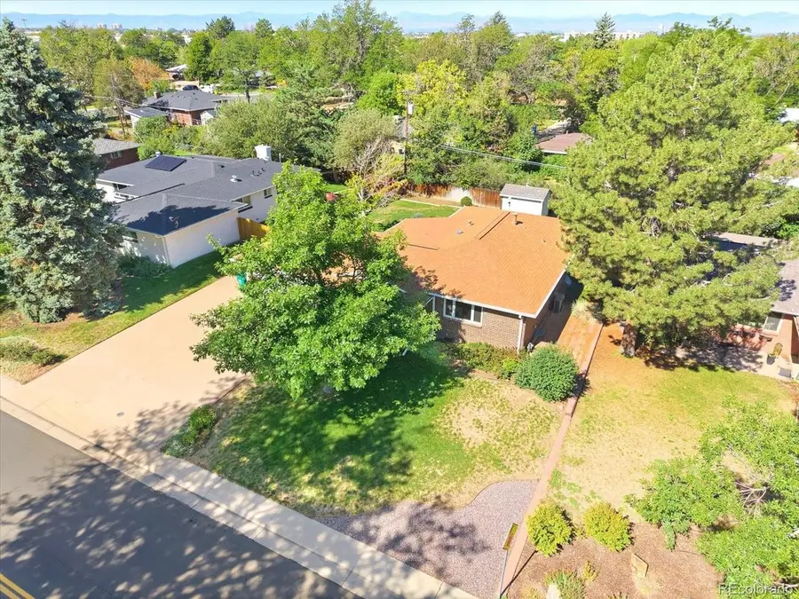 275 Moline St, Aurora, CO 80010 - #3