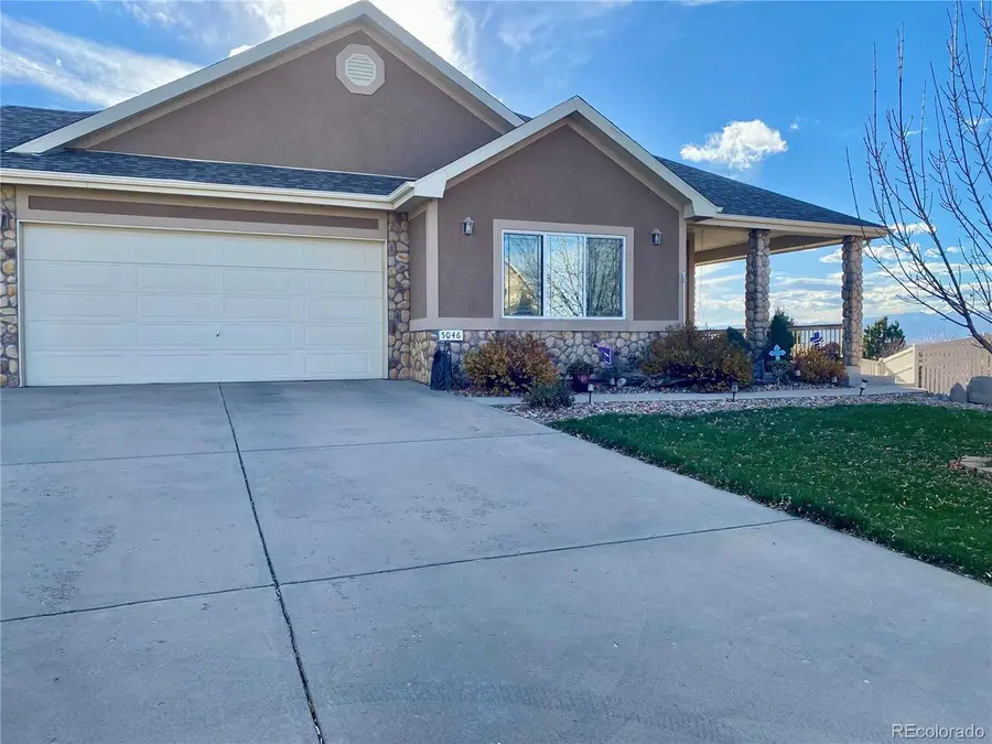 5046 Rangeview Ave, Longmont, CO 80504 - Image #2