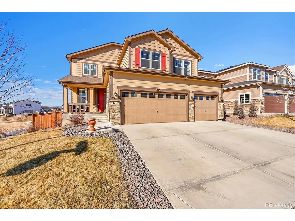 901 N Vandriver Way, Aurora, CO 80018 - Image #1