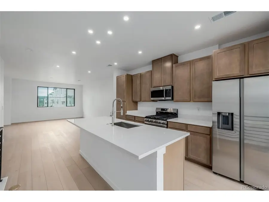 2076 S Holly St #2, Denver, CO 80222 - Image #2