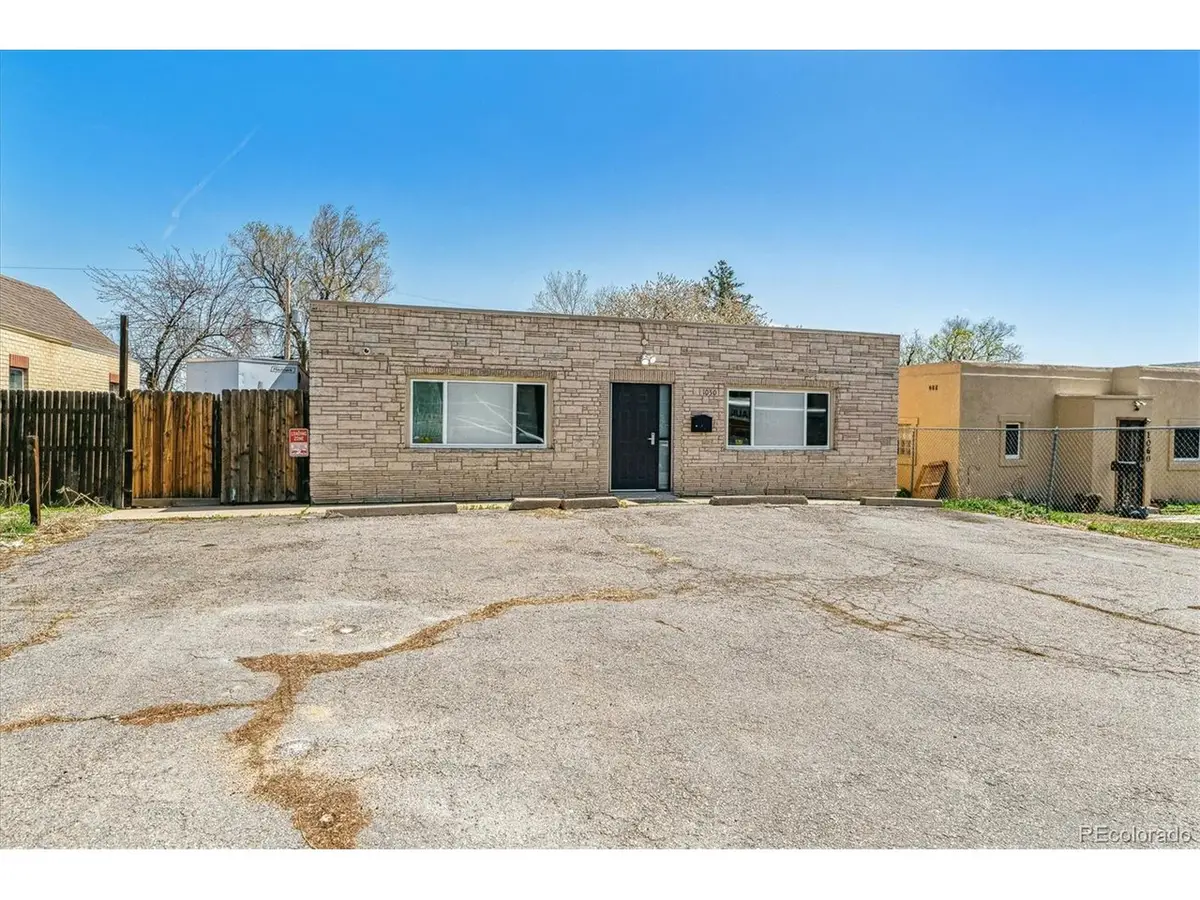 1050 S Quitman St, Denver, CO 80219 - #1