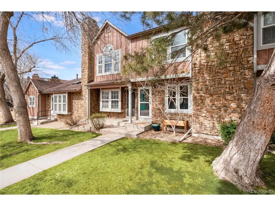 1237 S Flower Cir #D, Lakewood, CO 80232 - #3