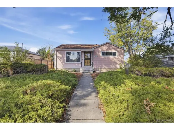 1041 Florence St, Aurora, CO 80010