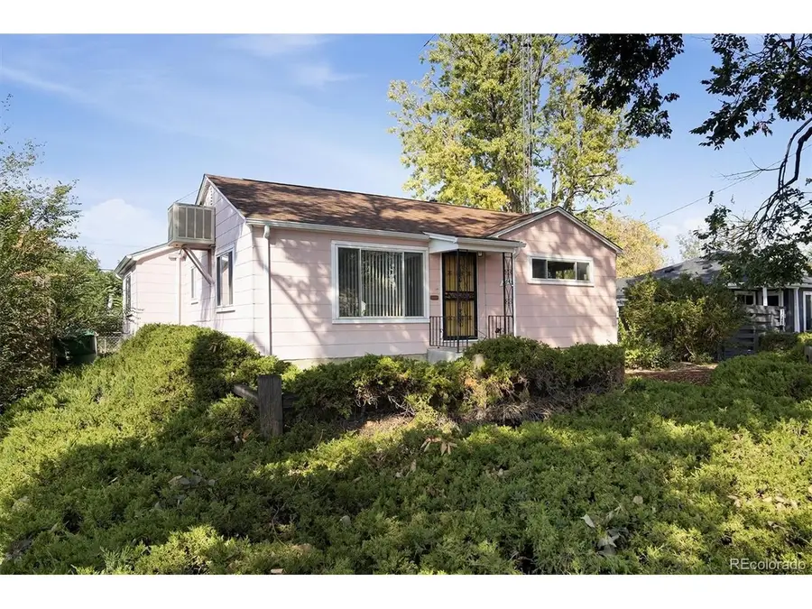 1041 Florence St, Aurora, CO 80010 - #2