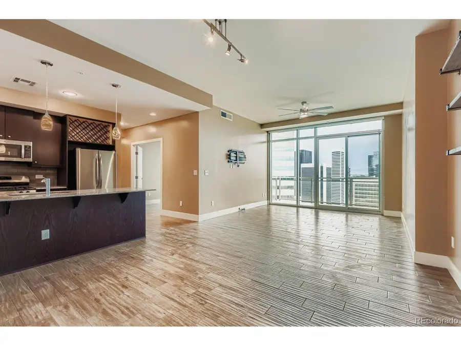 2001 Lincoln St #2213, Denver, CO 80202 - Image #3