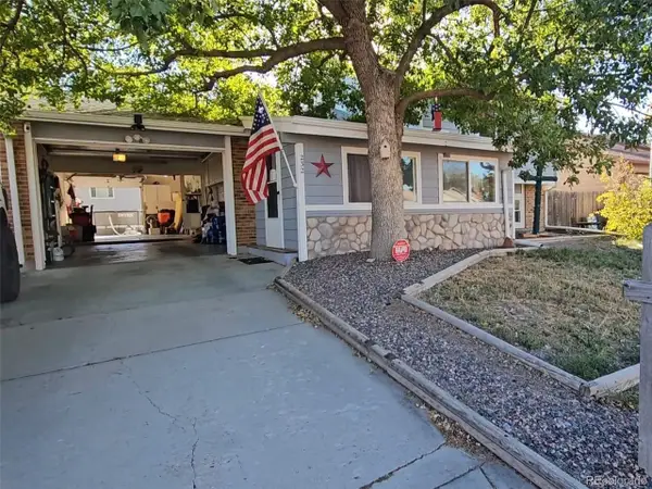 232 Harrison Dr, Bennett, CO 80102