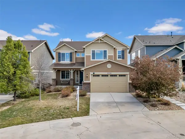 25748 E Calhoun Pl, Aurora, CO 80016