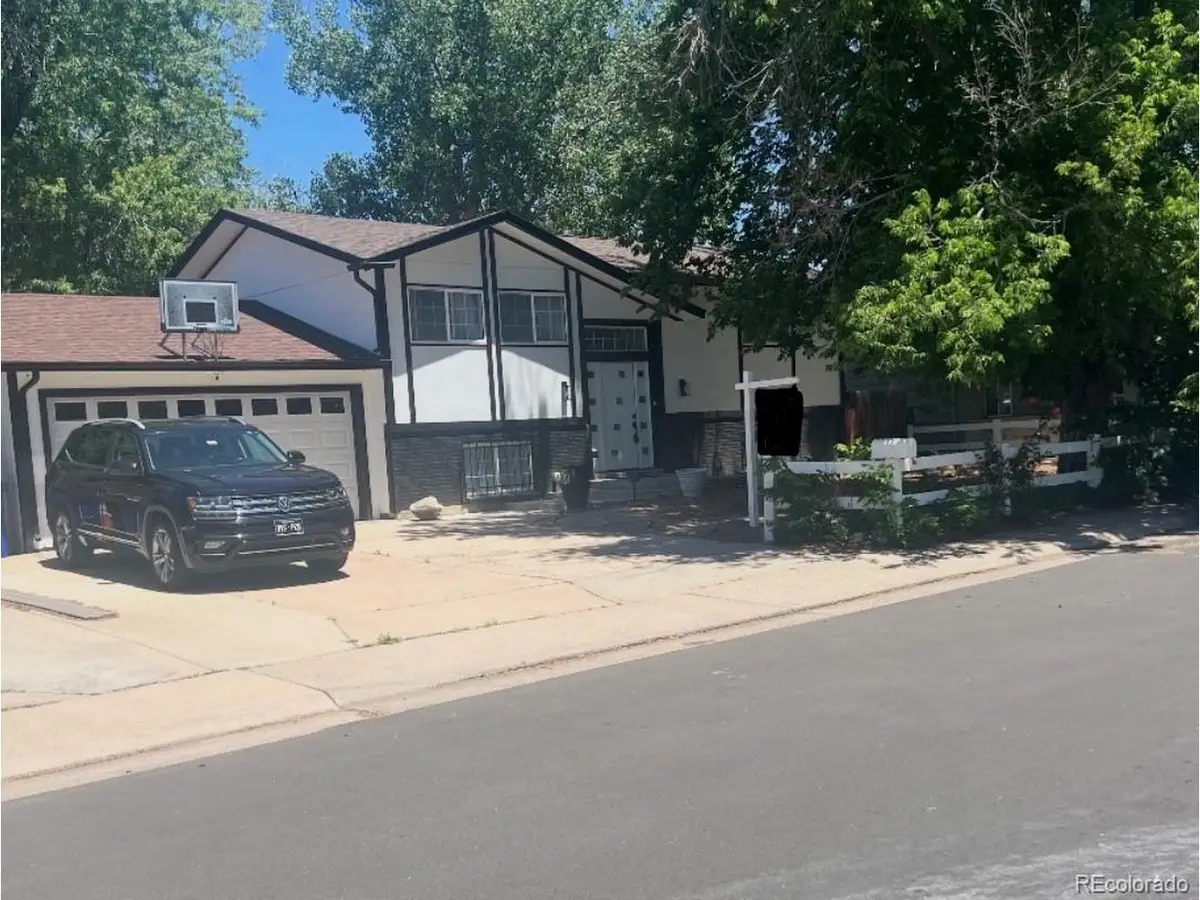 12147 E Hawaii Dr, Aurora, CO 80012 - #1