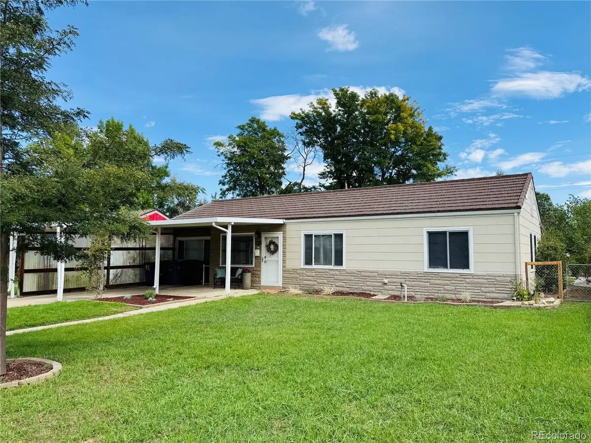 3040 S Forest St, Denver, CO 80222 - Image #1