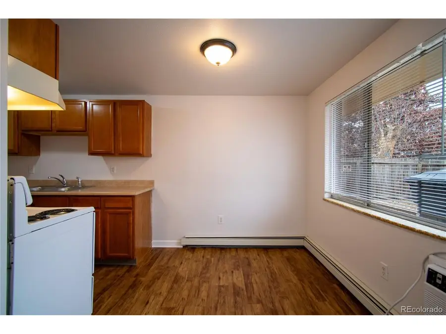 208 S Jefferson Ave, Loveland, CO 80537 - #3