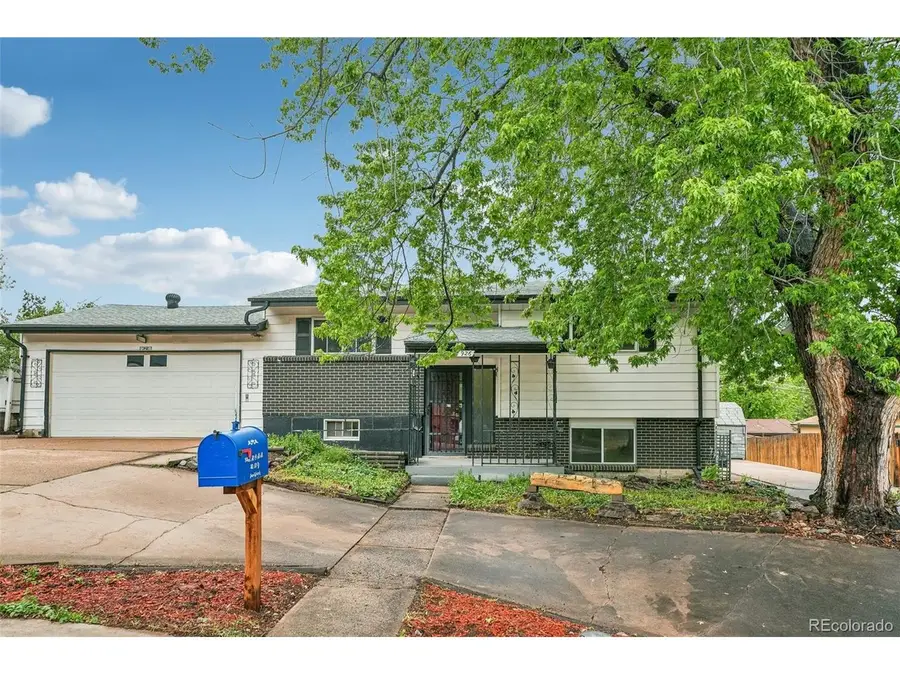 926 S Robb Way, Lakewood, CO 80226 - #2