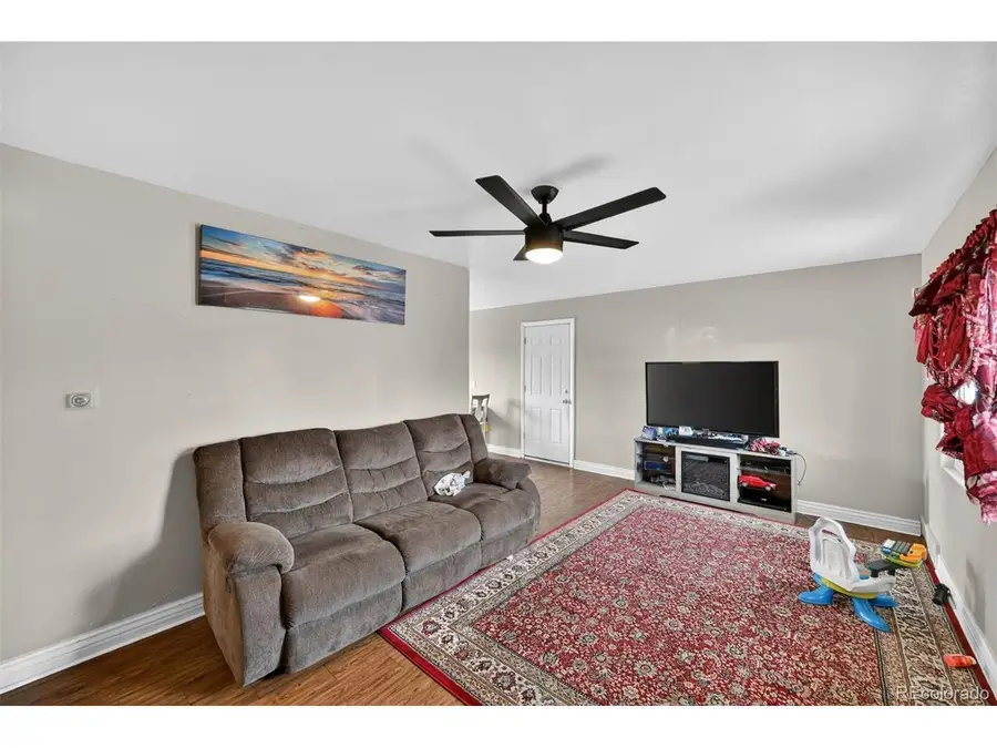 880 Lansing St, Aurora, CO 80010 - #2