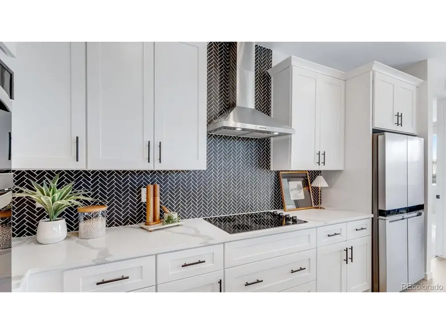 1425 Riverdale Dr, Windsor, CO 80550 - #3