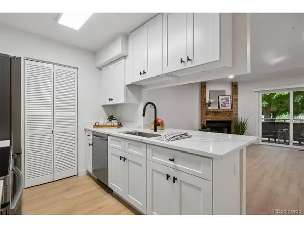 8015 W Eastman Pl #101, Denver, CO 80227