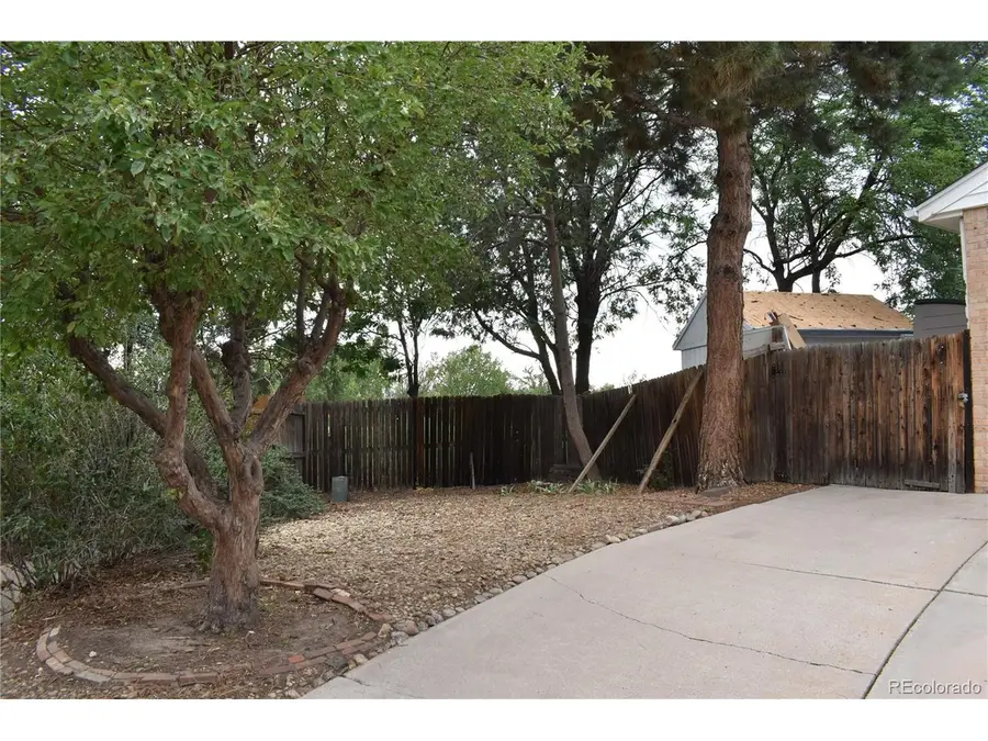 471 S Kingston Cir, Aurora, CO 80012 - #2