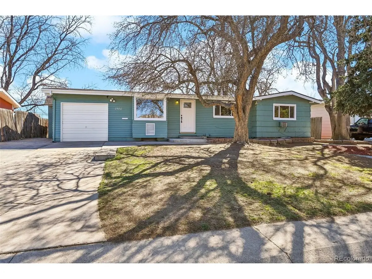 2580 Valley View Dr, Denver, CO 80221 - #1