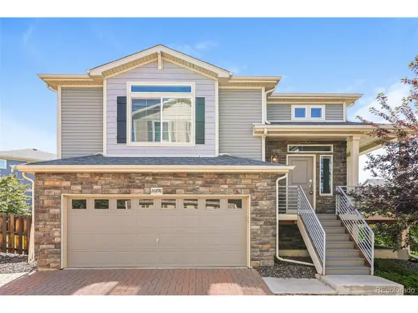26198 E Maple Dr, Aurora, CO 80018