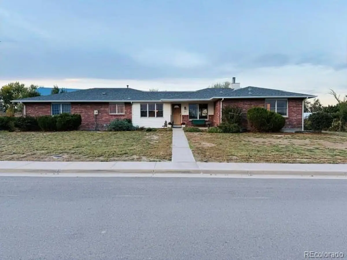 525 E Kiser Ave, Keenesburg, CO 80643 - #1