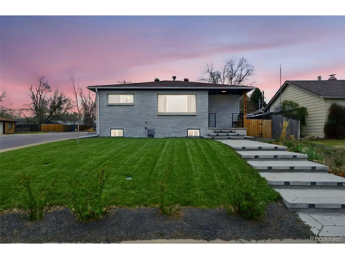 4702 S Lincoln St, Englewood, CO 80113 - #1