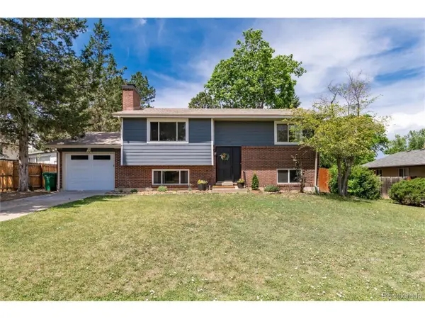 7175 S Penrose Ct, Centennial, CO 80122