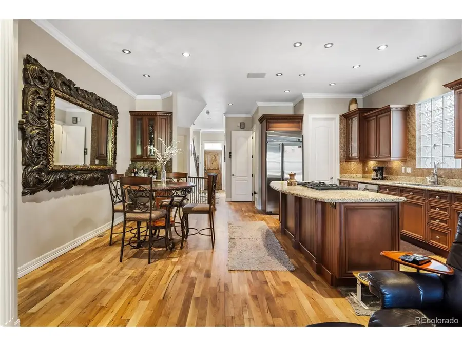 2527 Tremont Pl, Denver, CO 80205 - #2
