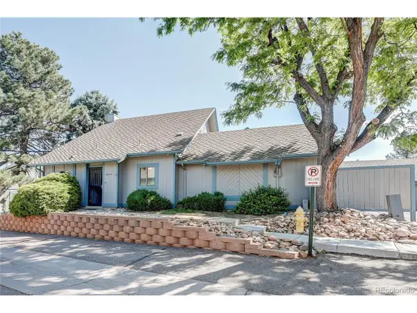 2490 S Worchester Ct #A, Aurora, CO 80014