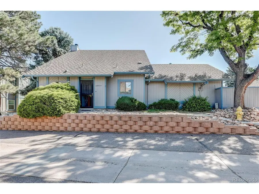 2490 S Worchester Ct #A, Aurora, CO 80014 - #2