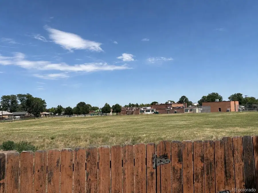 10672 Loren Ln, Northglenn, CO 80233 - #3